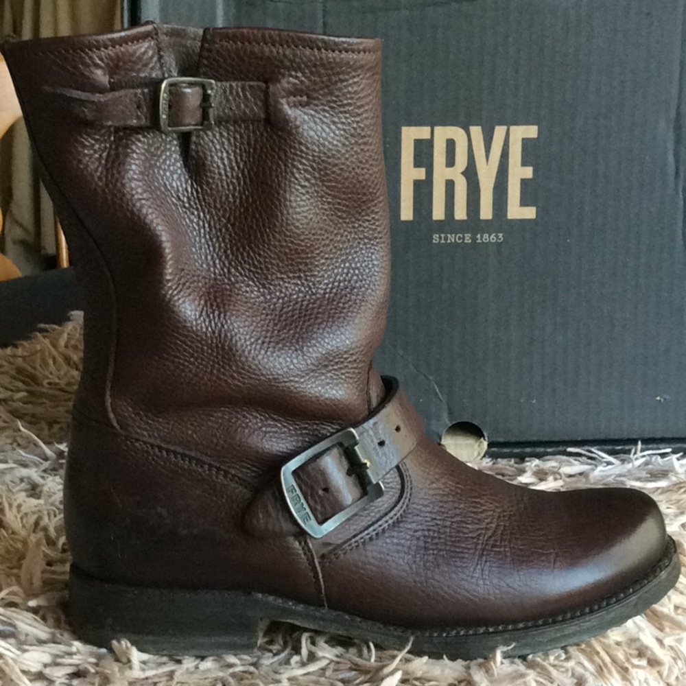 Women’s Frye Brown Veronica Short Boots. Sz. 7
